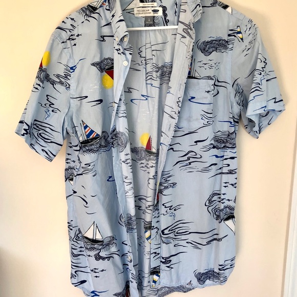 Men’s Old Navy Button Down - Picture 1 of 3